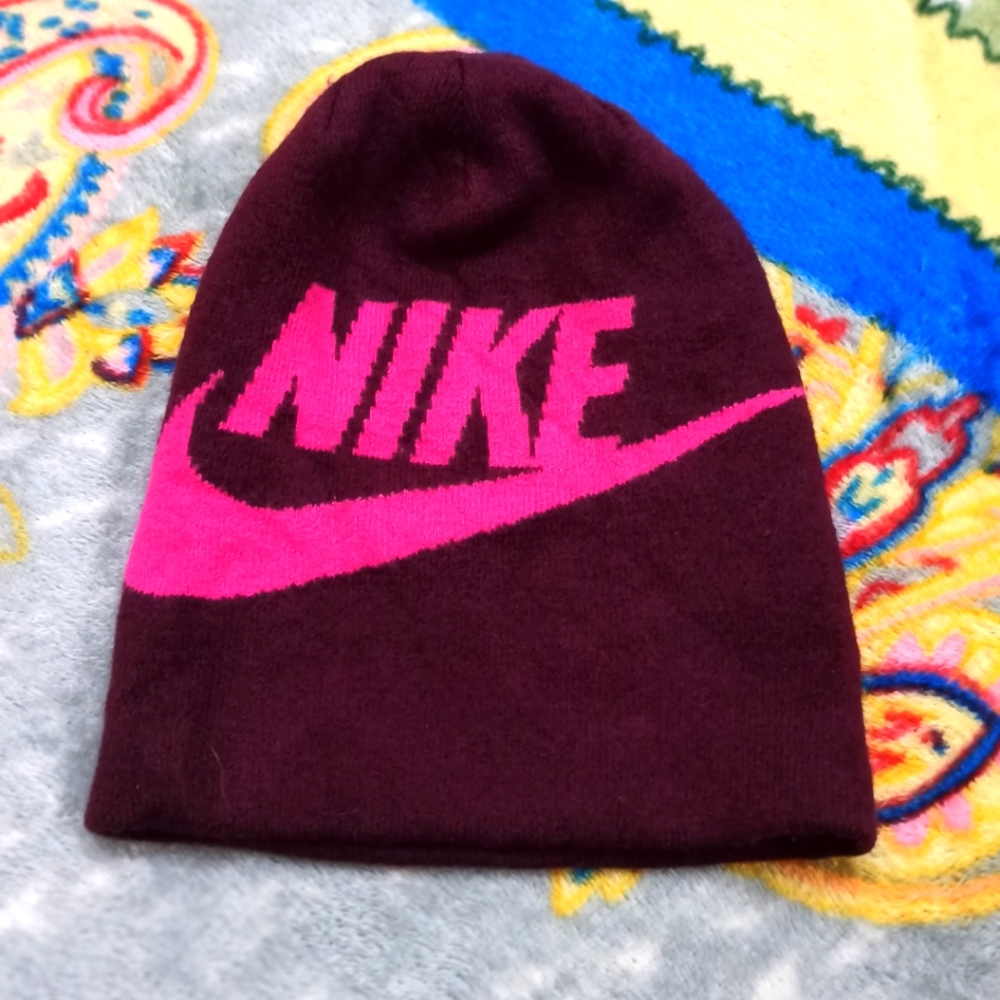 Nike - Picture 1 of 2